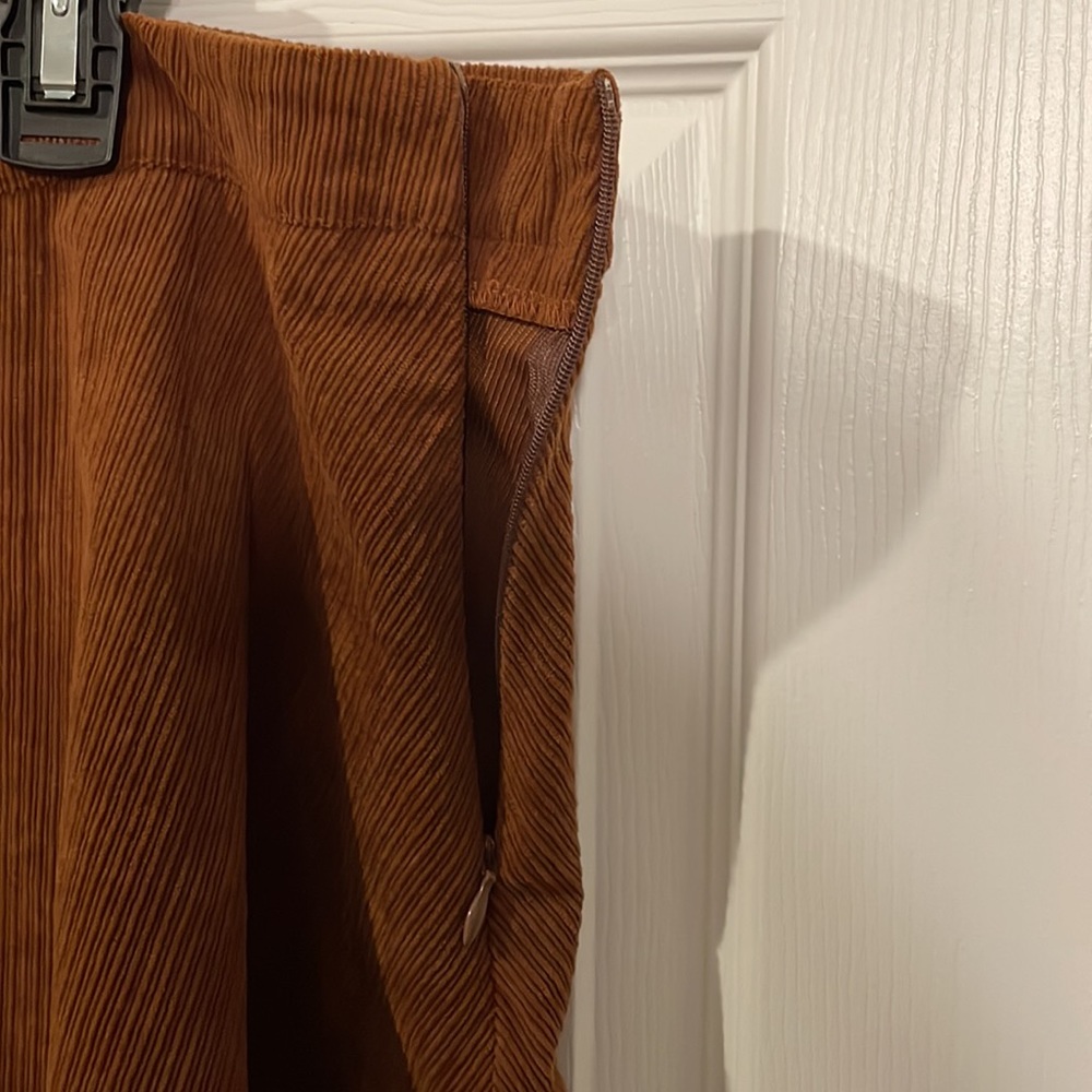 SHEIN Curve Size 3XL Brown High Waist Flare Corduroy Skirt - Picture 5 of 6